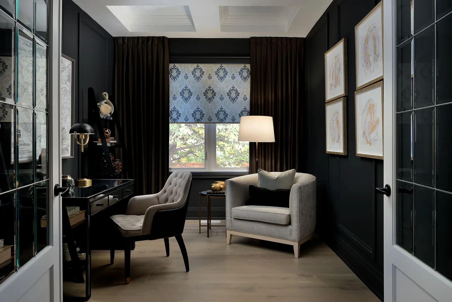 Beautifully painted living room with Maco Painting's signature finish